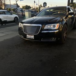 2013 CHRYSLER 300
