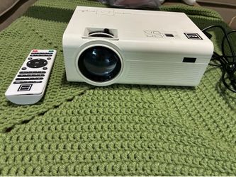 Projector and remote