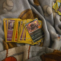21 Halloween Pokemon Cards