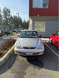 2000 Toyota Corolla