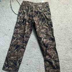 camo cargo