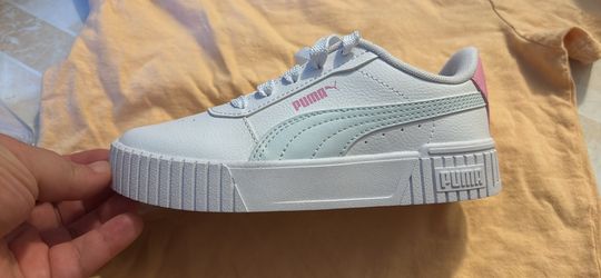 NEW Girls Puma shoes