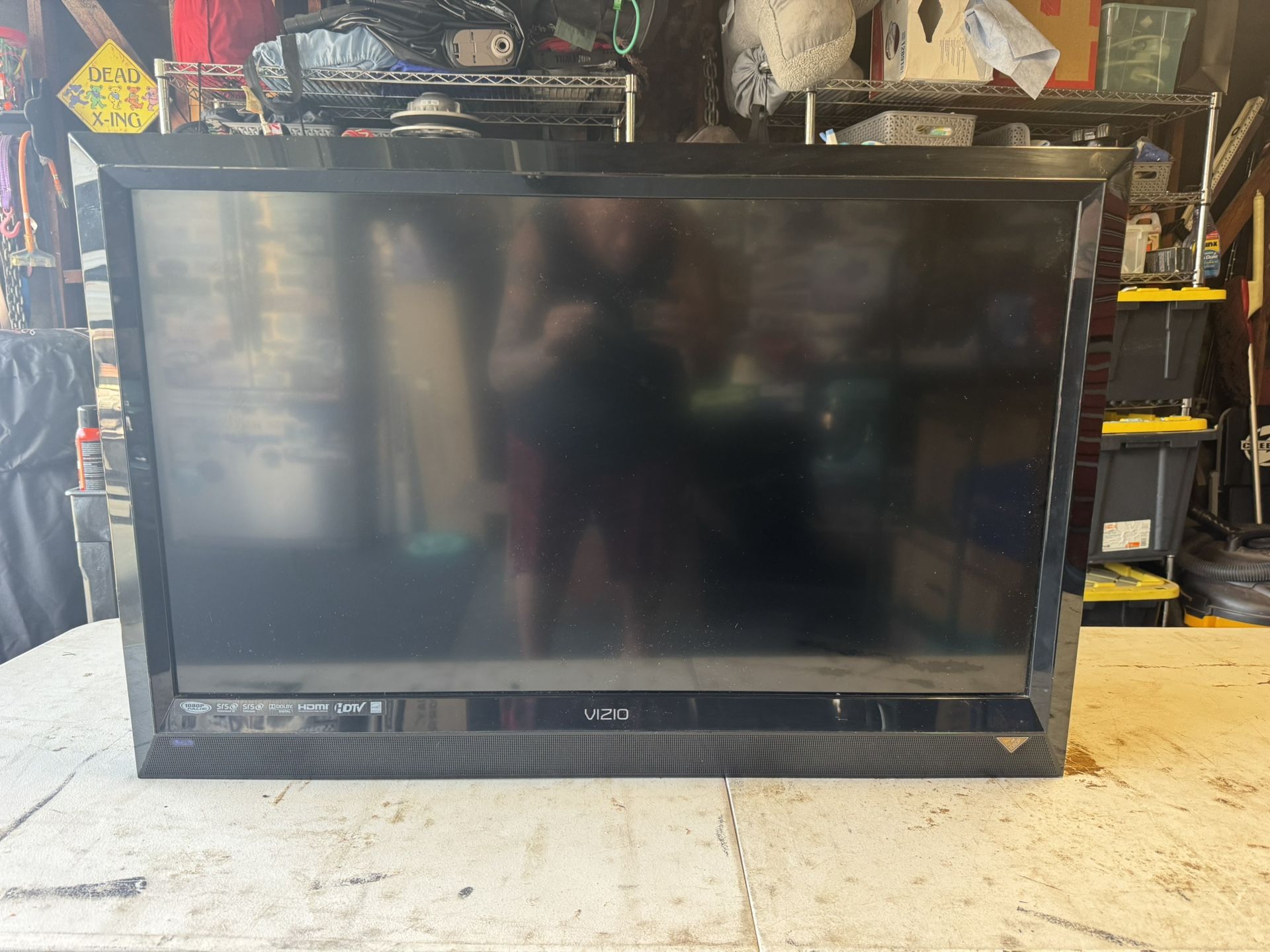 40” Visio TV