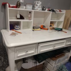 Girls Vanity 