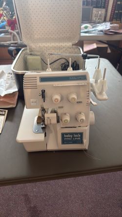 Serger Baby Lock Pro Line Serger BL4-736D