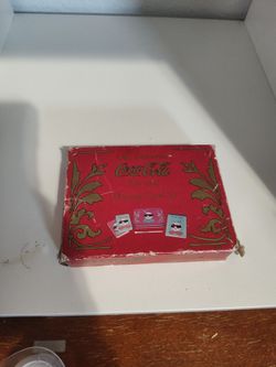 Coca cola playing cards with tin