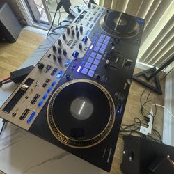 Pioneer DDJ Rev 7 