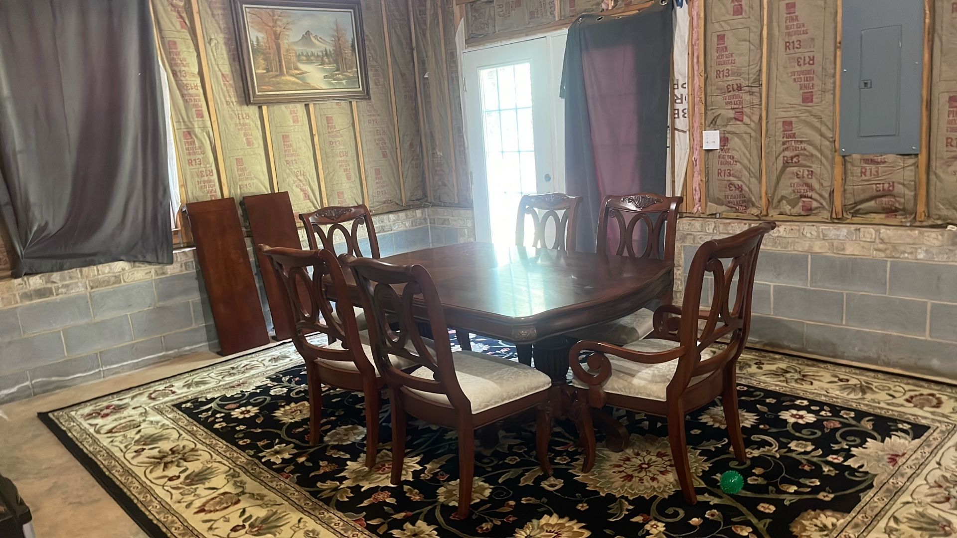 Kitchen Table w/ chairs