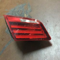 2011-2013 bmw f10 528i 535i 550i rear Left inner tail light stop brake lamp oem