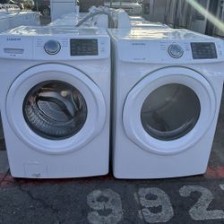 Washer and Dryer Set Samsung (Electric) $600 3-Month Warranty