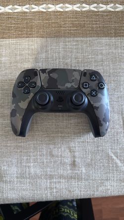 PS5 CONTROLLERS