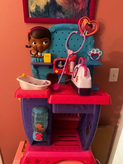 Doc McStuffins Pet Vet Checkup Center Toy