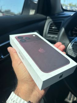 Brand new sealed unlock iPhone 18 Pro Max 100% clean with Receipt in hand