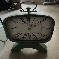 Retro clock