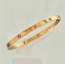 🌹 Love Bracelet Thin Style 4mm Wide , Size 16 cm 18k Gold Plated Finish 🌹