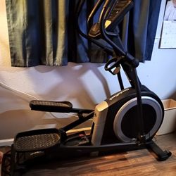 Nordic track Studio Elliptical 