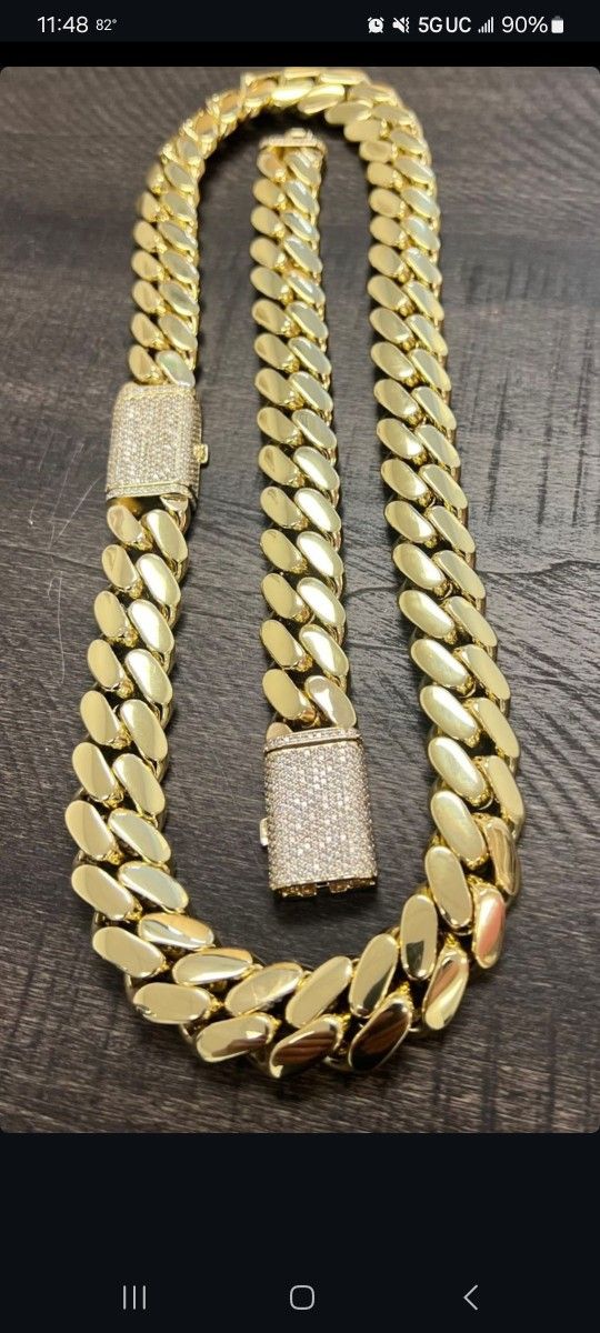 24MM Diamond Lock Cuban Set 14k Gold Plated Doesn´t...