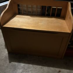 Storage Chest / Toy Box 