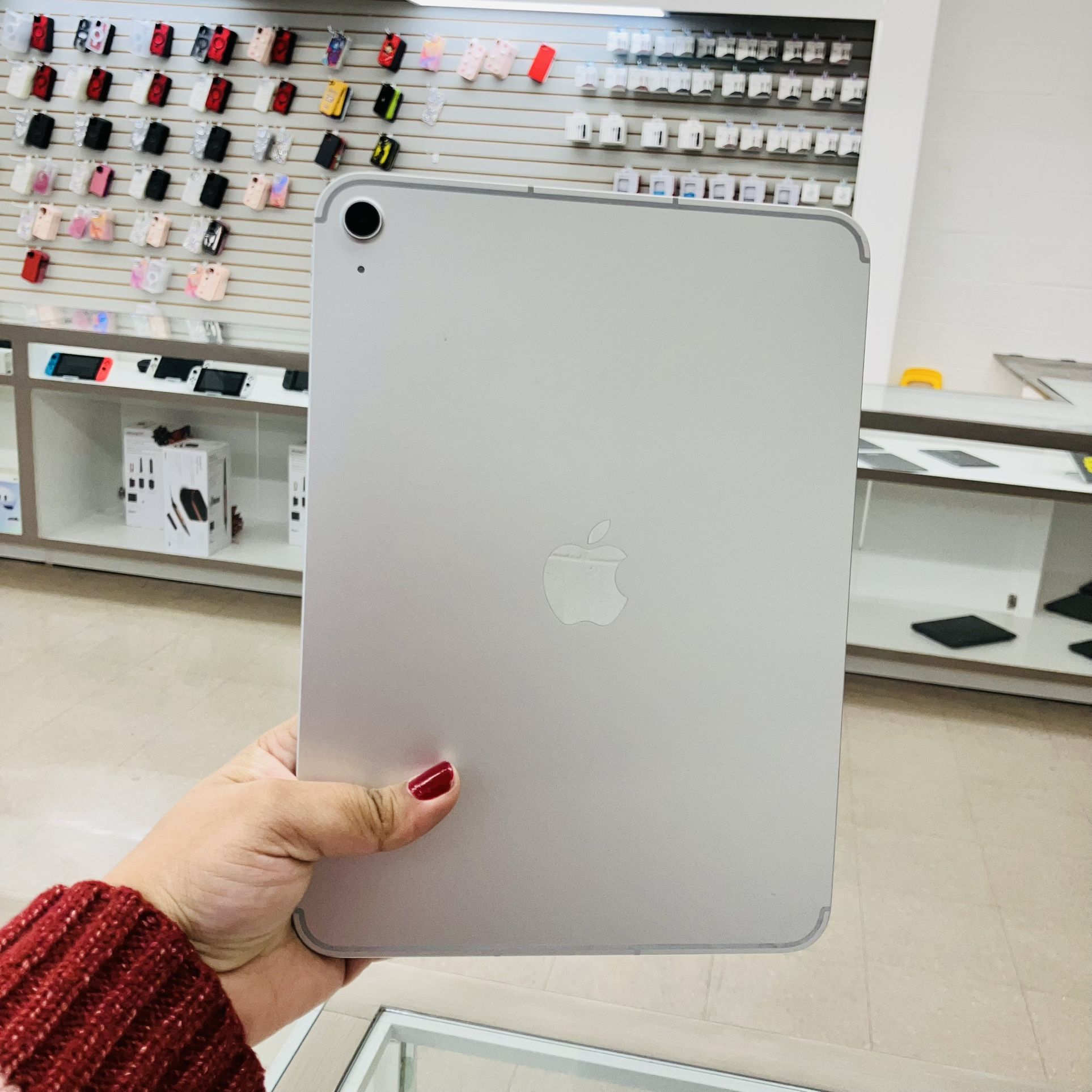 iPad A16 128gb WiFi And Cellular