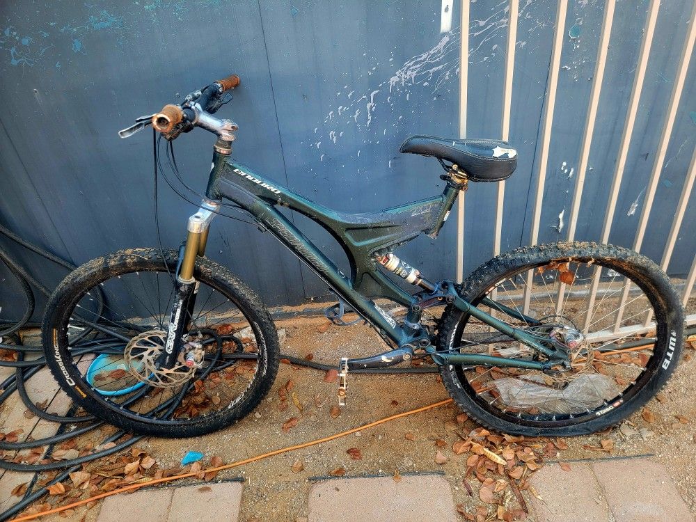 Specialize Eduro Full Suspension Mountain Bike