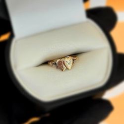Jewelry 10k solid yellow gold heart ring RW Ring size 4.50