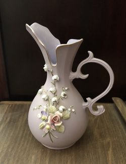 LEFTON BUD VASE