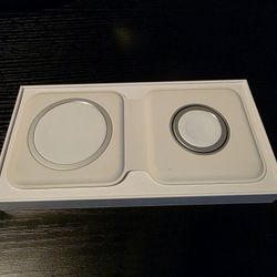 Apple Magsafe Duo Charger