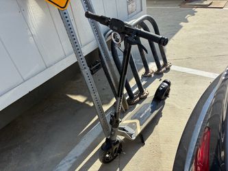 NIU KQi Air Lightest Electric Scooter