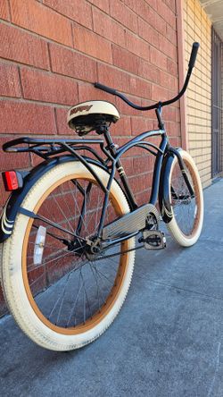 Huffy 26 inch beach cruiser bike $150