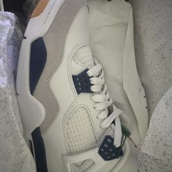 Air Jordan 4 Retro SP Size 9