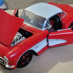 Jada Toys 1957 Chevy Corvette Die-cast Model Car 