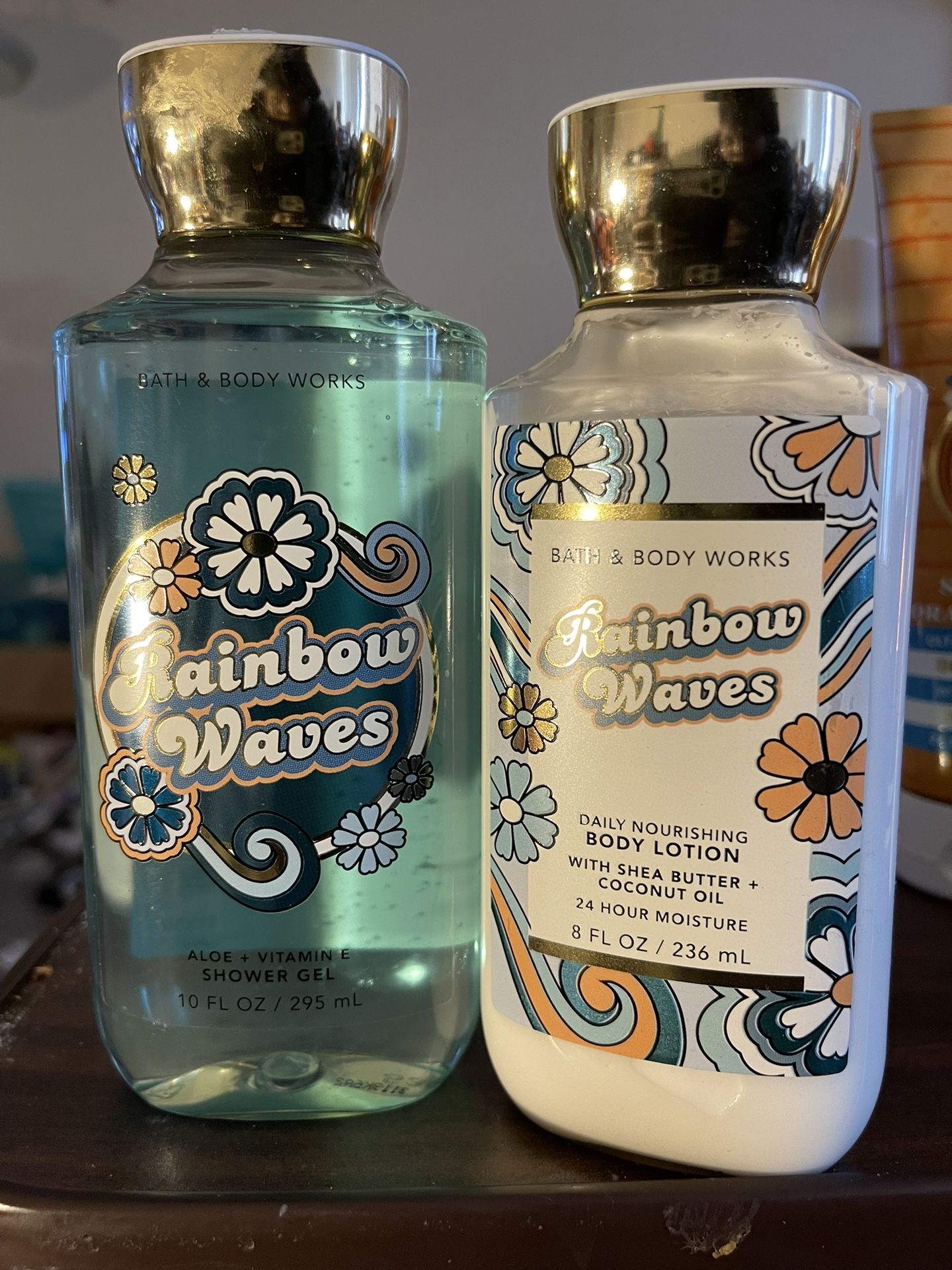 Bath And Bodyworks Rainbow Wave