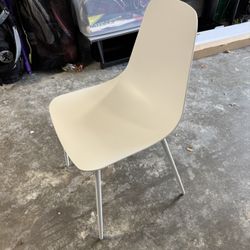 White Indoor/Outdoor Dining Chairs - Set of 4