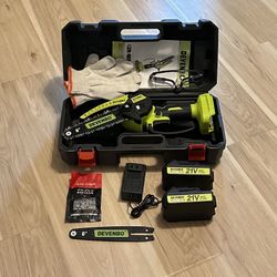 Handheld Mini Electric Cordless Chainsaw 6” - w/ Batteries and Chains