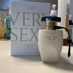 Perfume VS Very Sexy Oasis