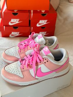 Pink dunks