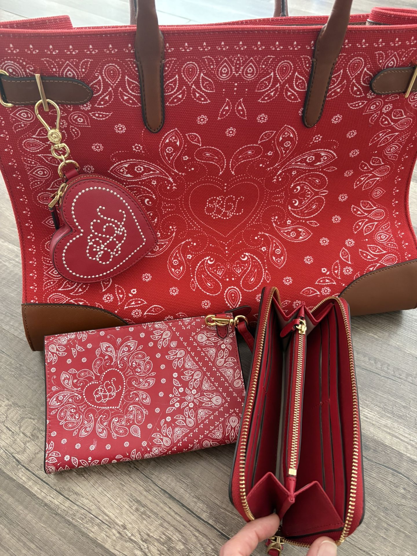Ralph Lauren Tore/wallet/wrist Bag Set.