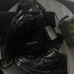 Balenciaga Runner Black 8.5