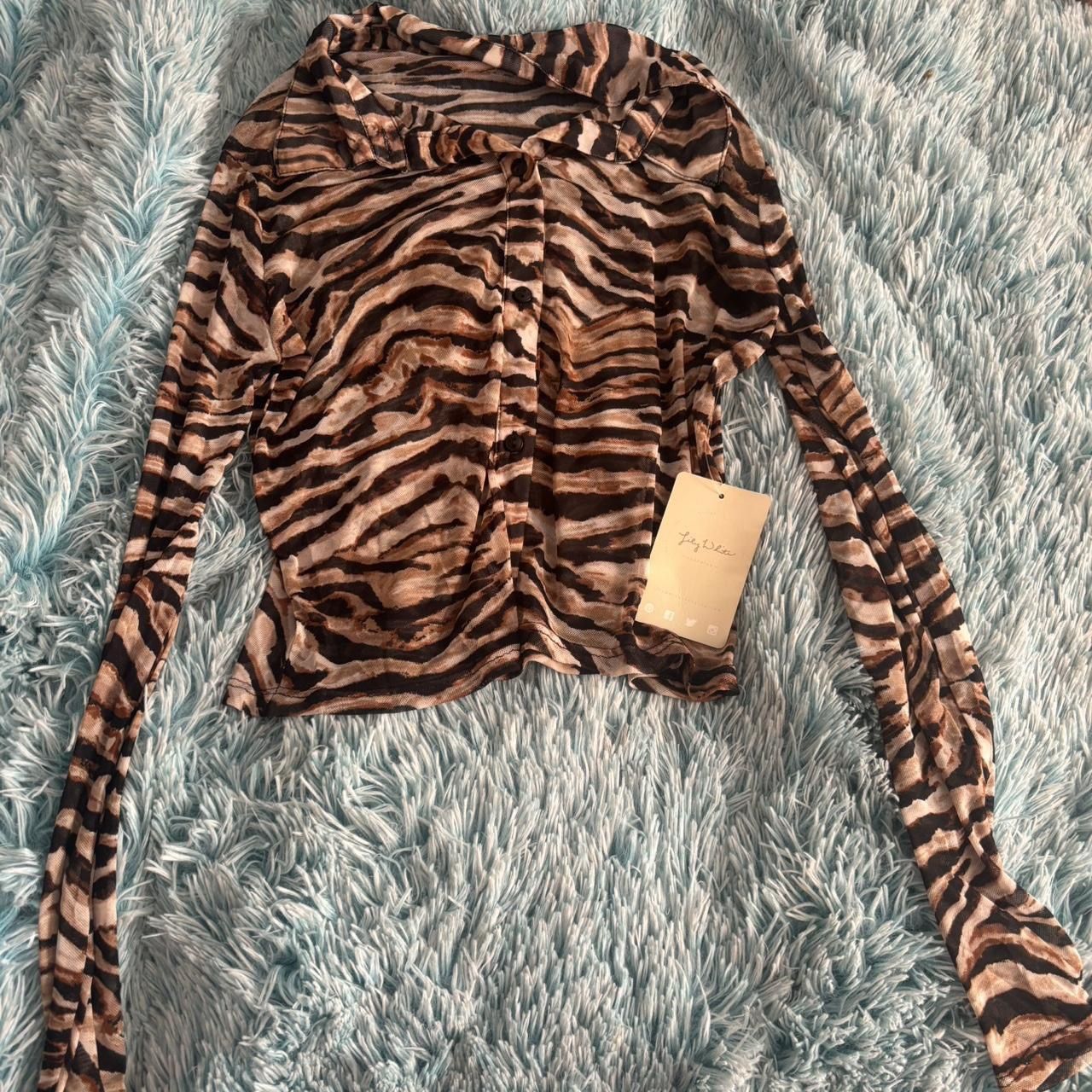 New With Tags Women’s White Lilly Long Sleeve Mesh Top 