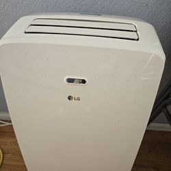 Aire acondicionado  LG....en perfectas condiciones solo 6 meses de uso