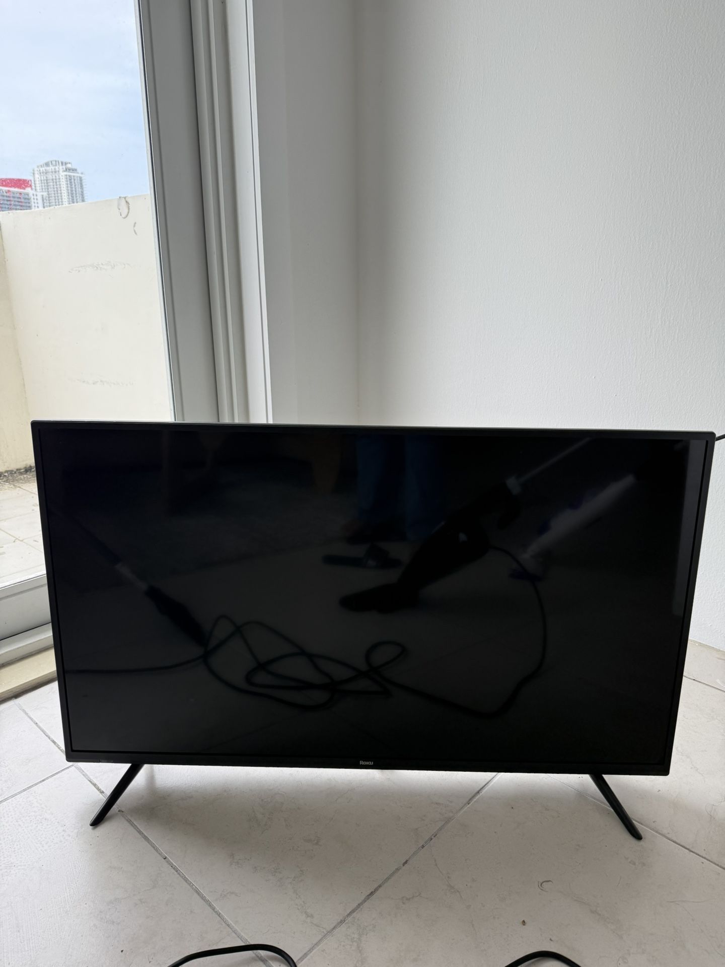 Roku 40 Inch TV