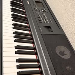 Yamaha digital Piano With Case