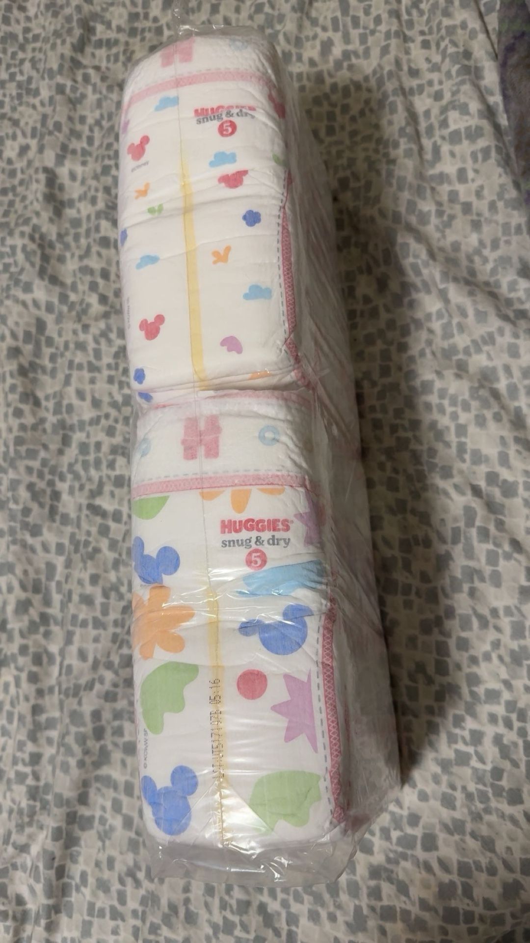Diapers Huggies Snug & dry Size 5