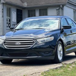 2014 Ford Taurus