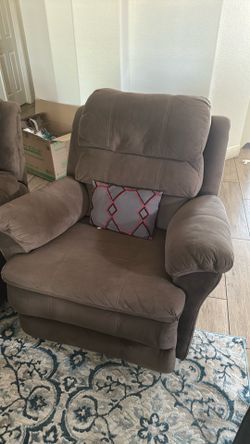 Oversized Plush Recliner Chair - Brown - Very Comfortable
