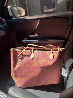 Totes & duffles hello kitty camo