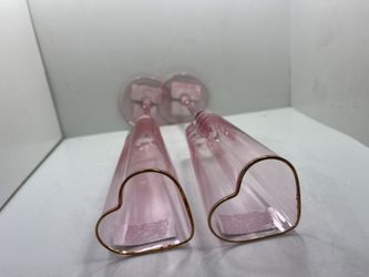 David Tutera Pink Heart Shaped Hold Rim Champagne Glasses for Sale in New  York, NY - OfferUp