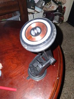 Car mount for cell phone with magnetic charger