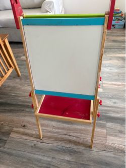 Kid wooden  Easel used in good condition