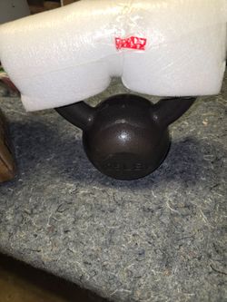 Cast Iron Kettlebell 25 lb – Black